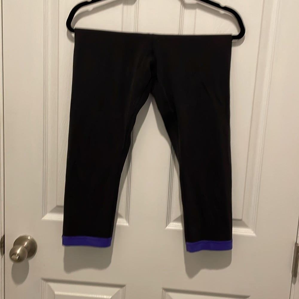 Lululemon Athletica Purple athletic pants - Picture 2 of 5
